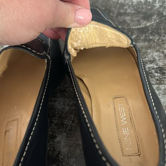 Nine West Dark Navy w/Contrast Stitching Made in Brazil Leather Loafers Size 6 - Picture 7 of 7